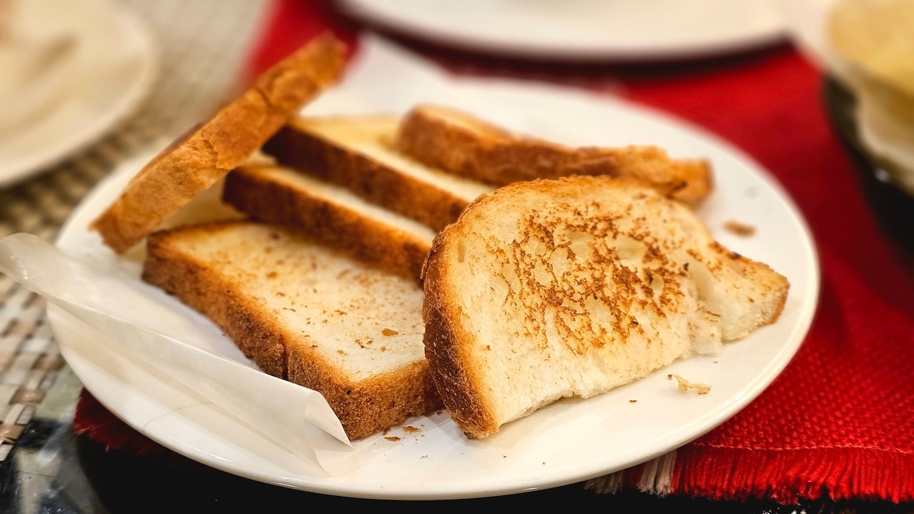 10 Reasons Your Toaster Browns Bread Unevenly And How To Fix It 10 Reasons Your Toaster Browns Bread Unevenly And How To Fix It