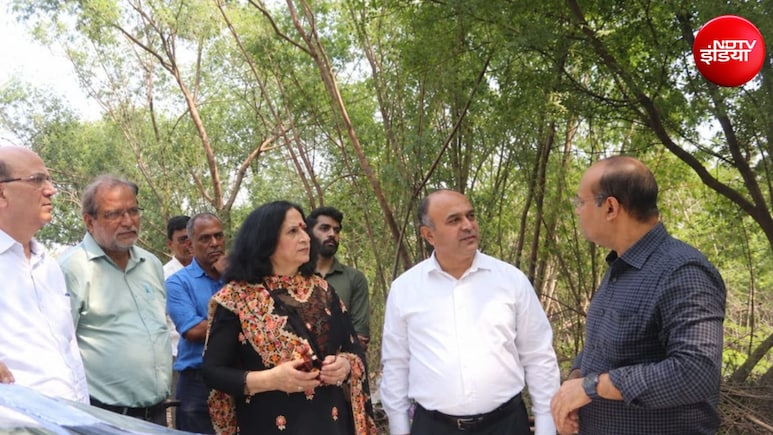 अंबेडकर यूनिवर्सिटी के धीरपुर कैंपस में बनेंगे हाईटेक हॉस्टल, VC अनु सिंह लाठर ने PWD टीम के साथ किया दौरा