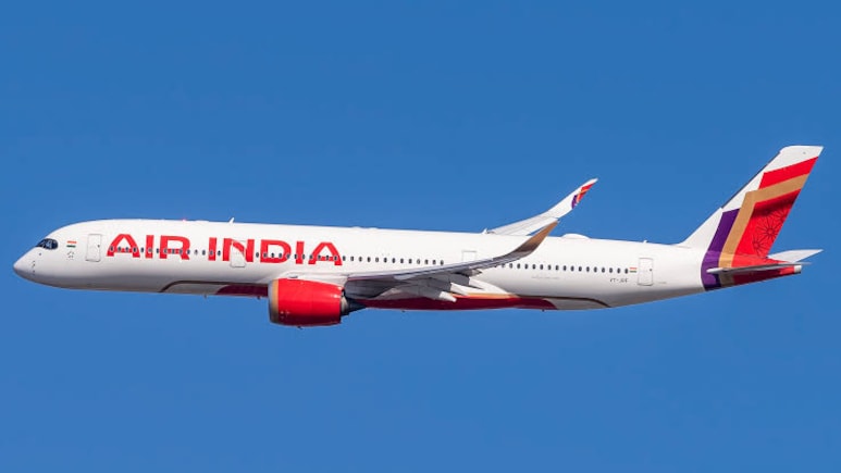 दिल्ली से बिना इमिग्रेशन जांच के 3 इटली नागरिक अपने देश चले गए, चूक से हड़कंप, एयर इंडिया को कारण बताओ नोटिस