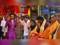 What Deepika Padukone Wore To Mumbai's Siddhivinayak Temple Ahead Of Second Baby's Arrival