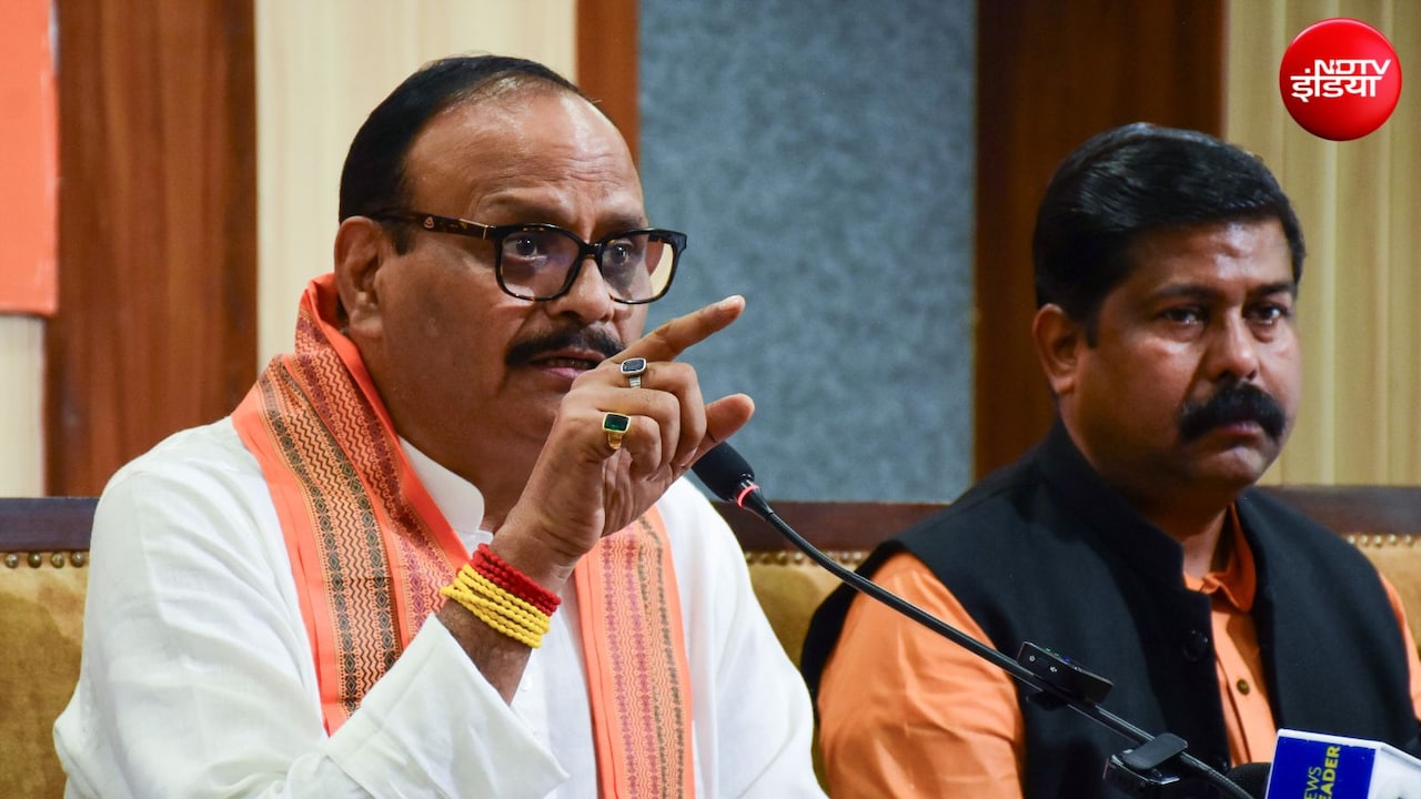'ई-रिक्शा ले लो, नौकरी छोड़ो', UP के डिप्टी CM ब्रजेश पाठक के वायरल वीडियो का क्या है सच?