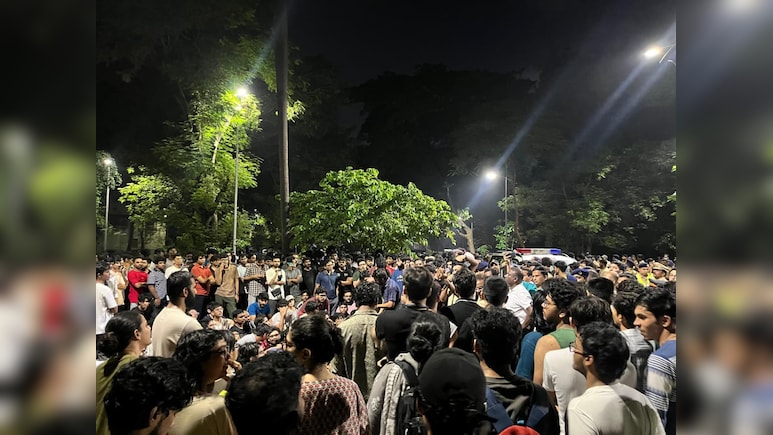 IIT बॉम्बे ने प्रो. एस. डूला को डीन पद से हटाया, संस्थान बोला- निलंबित नहीं किया गया