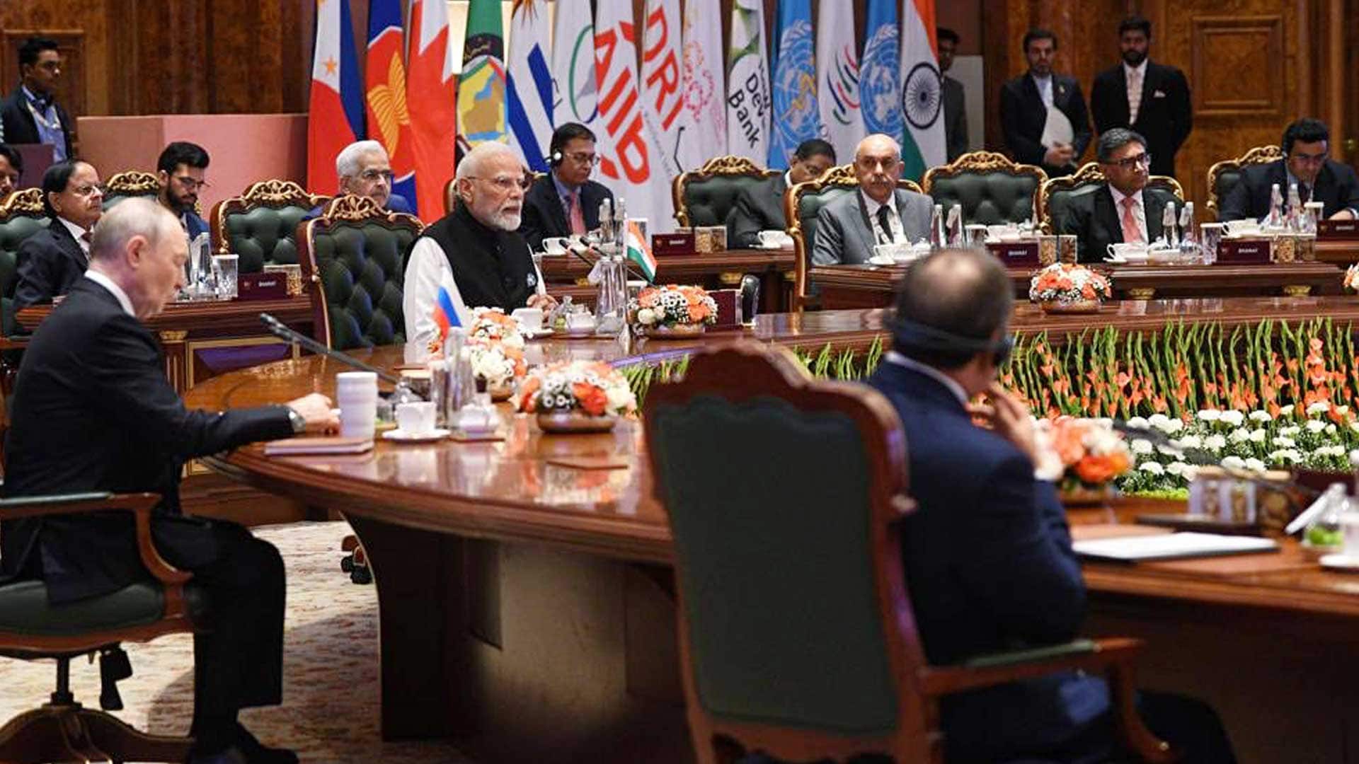 BRICS Day 1: Modi-Xi Reset, Putin Bonding & India's Big Diplomatic Win