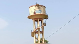 दौसा में 80 फीट ऊंची पानी की टंकी पर चढ़ी मह&zwj;िला, प&zwj;िता की प्रॉपर्टी में मांग रही ह&zwj;िस्&zwj;सा&nbsp;