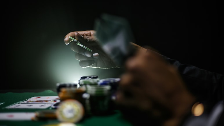 ED Raids Payment Companies, CAs In Online Betting Case