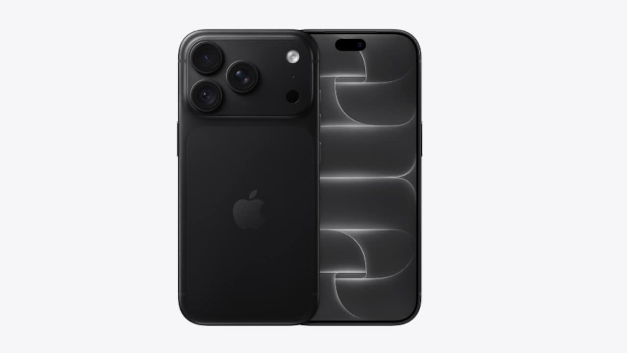 iPhone 18 Pro, Pro Max: Black Variant Returns; Fast Charging Hits 50% In 15 Minutes
