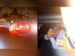 गुरुग्राम के बाद अब दिल्ली में 'हिट एंड ड्रैग'! कार से टक्कर के बाद कई मीटर तक घिसटती रही बाइक, VIDEO वायरल