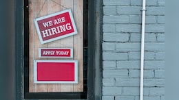 AI&rsquo;s Hiring Freeze? Why 20% Adoption In Just Four Nations Is Dragging Tech Headcount
