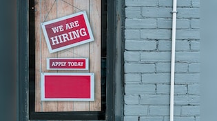 AI&rsquo;s Hiring Freeze? Why 20% Adoption In Just Four Nations Is Dragging Tech Headcount