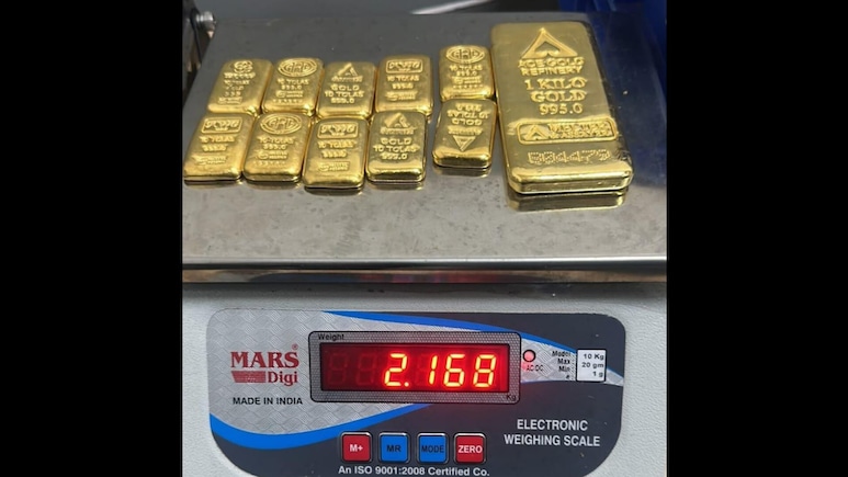Gold Smuggling Foiled At Delhi Airport: 11 Gold Bars Weighing 2.168 Kg Seized