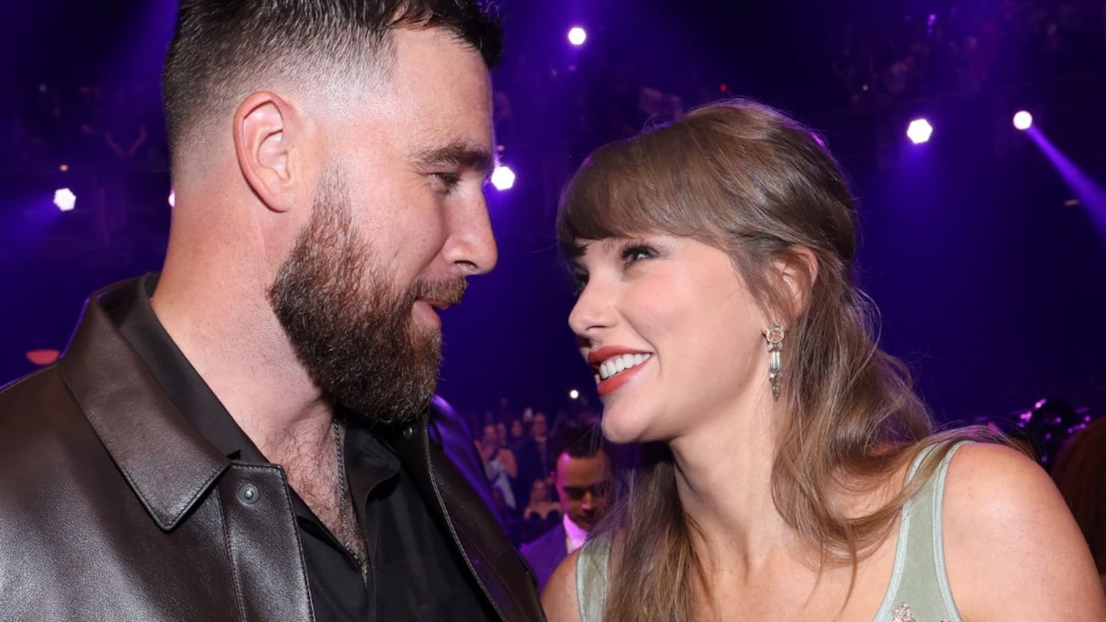 Why Taylor Swift Arrived At The 2026 VMAs Without Travis Kelce