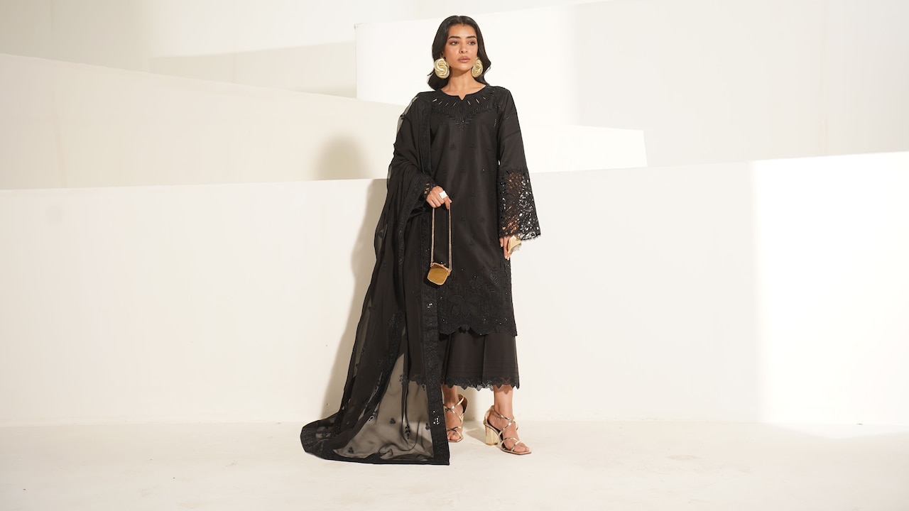 Why Dark Clothes Fade Around Seams And Pockets: 10 Causes And Easy Fixes