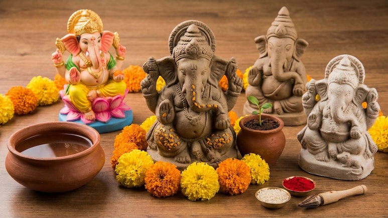 Ganesh Chaturthi: मिनटों में पानी में घुलेंगी ये इको फ्रेंडली प्रतिमाएं, आज ही खरीदें, बनी हैं 100% मिट्टी से