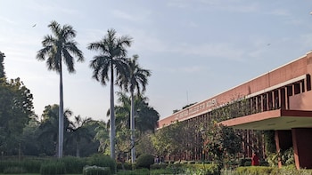 Lady Shri Ram College Shifts Classes To Virtual Mode After Minor's Rape In Astha Kunj Park
