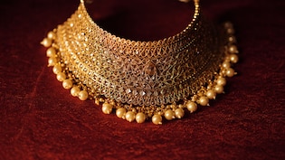 Gold Prices Drop Nearly Rs 1,000 To Below Rs 1,53,400; Silver Falls Rs 1,800