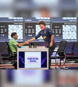 India Chess Great Viswanathan Anand Loses To Magnus Carlsen In Close Battle