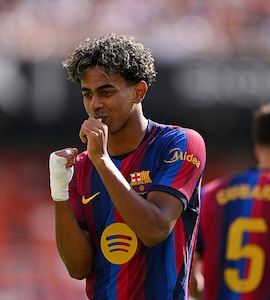 Lamine Yamal Hits Double As Nearly Perfect Barcelona Thrash Valencia