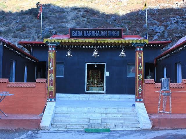 Story of Baba Harbhajan Singh Ghost Soldier Who Guards India-China Border Even After Death Story of Baba Harbhajan Singh Ghost Soldier Who Guards India-China Border Even After Death