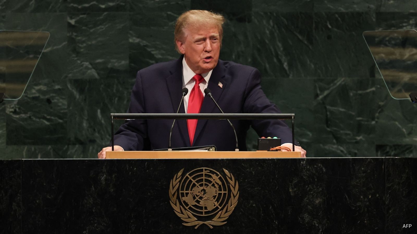 Trump Warns Iran of Military Action, Hints at Post-Midterm Deal at UNGA