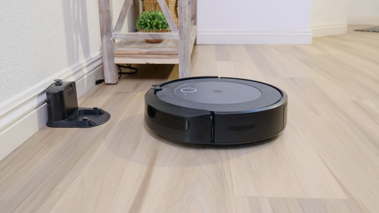 Can Robot Vacuums Clean Rugs? 10 Floor-Cleaning Myths Explained Can Robot Vacuums Clean Rugs? 10 Floor-Cleaning Myths Explained