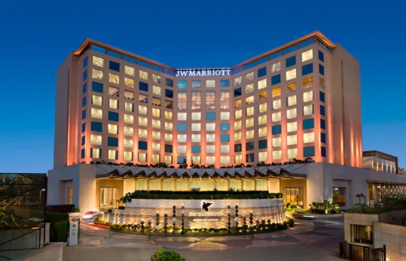 Cockroach Interrupts Dinner At JW Marriott, Cardiologist Tags Tukaram Mundhe