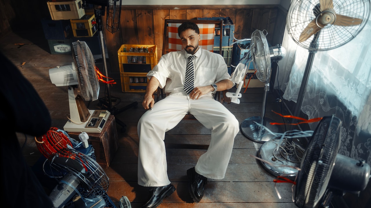 Does Wiping The Outside Keep A Tower Fan Clean? 10 Fan-Maintenance Myths Explained Does Wiping The Outside Keep A Tower Fan Clean? 10 Fan-Maintenance Myths Explained