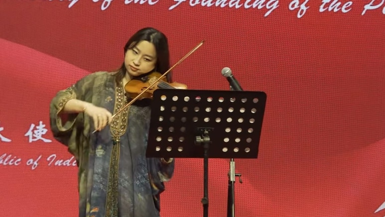 Chinese Violinist's Rendition Of 'Kal Ho Naa Ho' Wins Hearts, China Embassy Shares Video