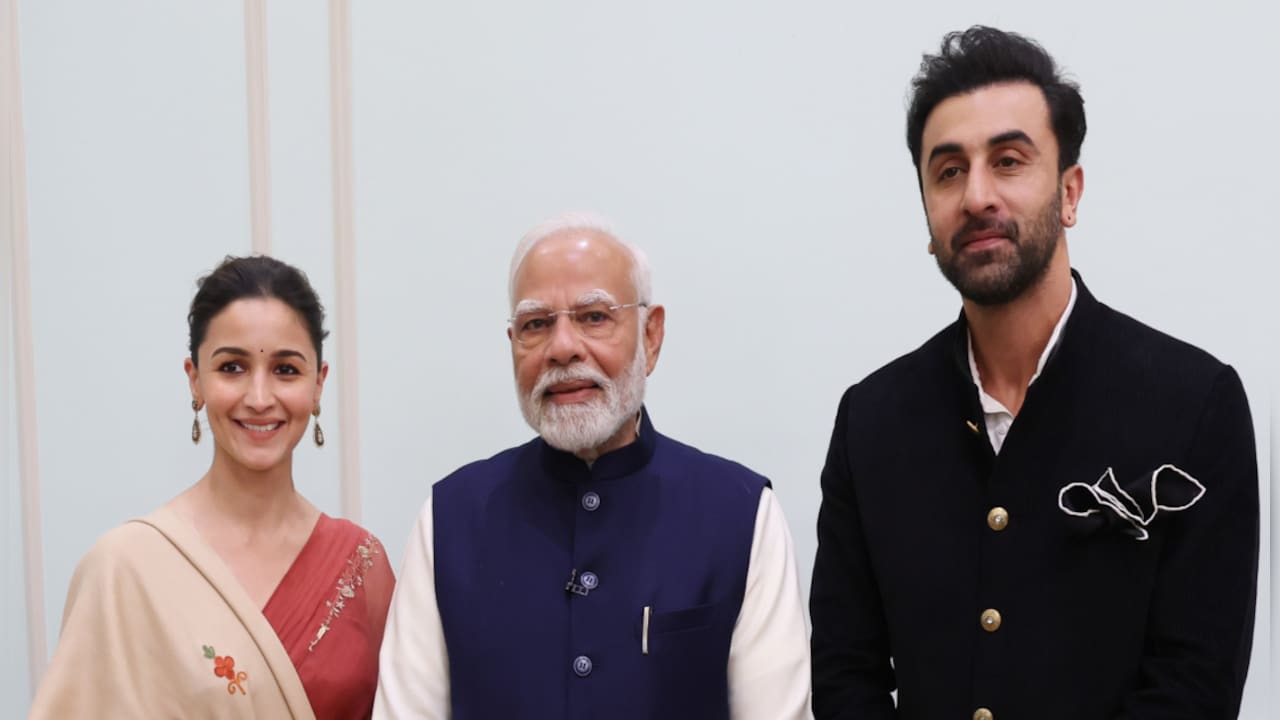 Ranbir Kapoor, Alia Bhatt's Birthday Gift To PM Modi: 20 Mumbai Schools To Get A Revamp