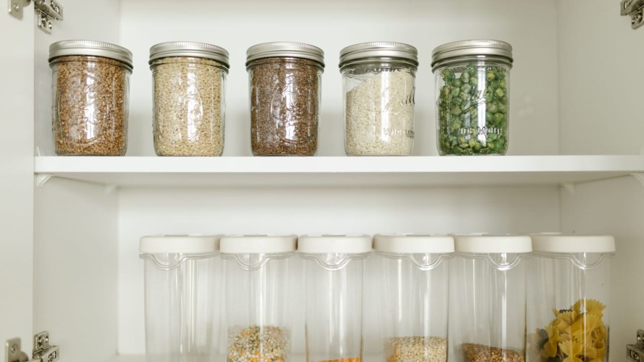 How to choose the right container for different pantry staples How to choose the right container for different pantry staples
