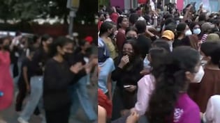 दिल्ली के टॉप कॉलेज LSR की लड़कियां सड़कों पर उतरीं, लगाने लगीं आजादी-आजादी के नारे