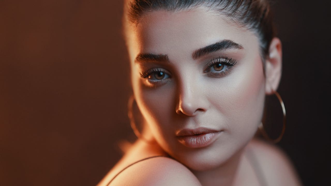 Best Highlighters For A Radiant Makeup Look Best Highlighters For A Radiant Makeup Look
