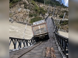 Truck Gets Stuck On Arunachal Bridge, Disrupts Access To Border Villages