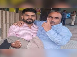 ससंद हमले में रीढ़ टूटी, 22 साल से ब&zwj;िस्&zwj;तर पर पूर्व NSG कमांडो; वोट देने पहुंचे&nbsp;
