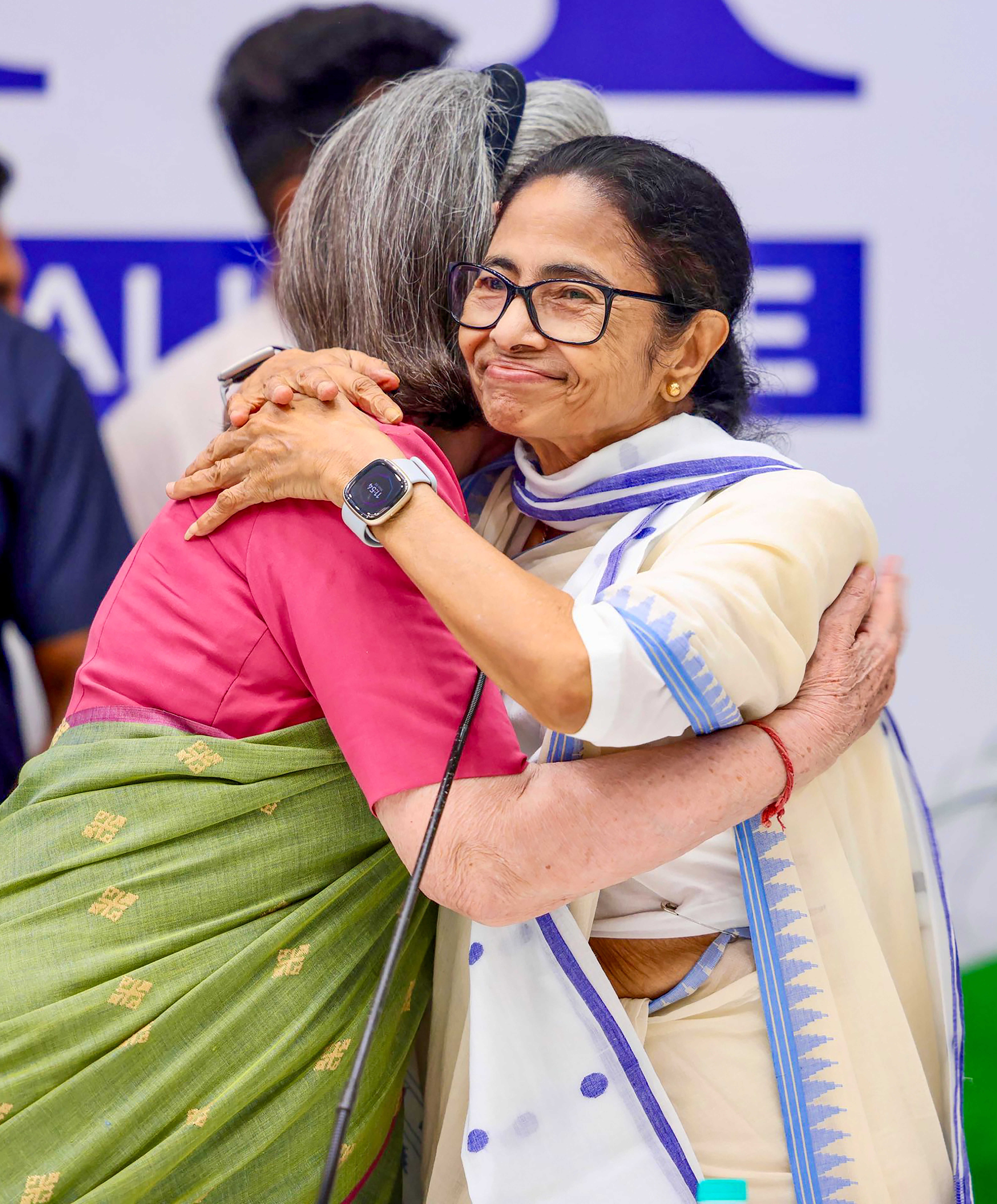 तस्वीर 8 जून को हुई इंडिया ब्लॉक की बैठक की है. तस्वीर 8 जून को हुई इंडिया ब्लॉक की बैठक की है.