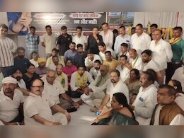 कल्पना मिश्रा को न्याय दिलाने धरने पर पहुंचे दिग्विजय सिंह, बोले- दोषियों पर हो सख्त कार्रवाई