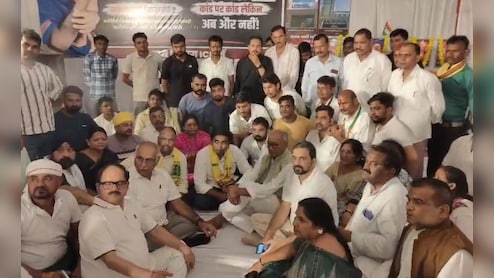 कल्पना मिश्रा को न्याय दिलाने धरने पर पहुंचे दिग्विजय सिंह, बोले- दोषियों पर हो सख्त कार्रवाई