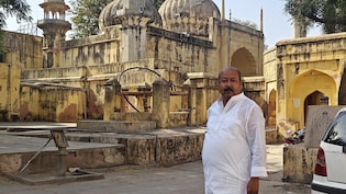 ओवैसी के 'मिशन यूपी' को झटका, कांग्रेस का दामन थामेंगे आसिम वकार, बीजेपी नेता भी बदलेंगे पाला?