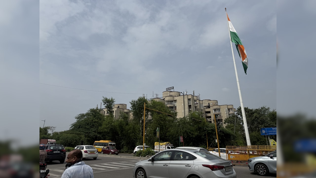 No checks at Delhi-Noida border during day No checks at Delhi-Noida border during day