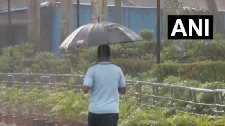 ओडिशा में चक्रवात 'अर्नब' का खतरा, भारी बारिश के आसार, 11 जिले हाई अलर्ट पर, स्कूल बंद, सरकारी कर्मचारियों की छुट्टियां रद्द