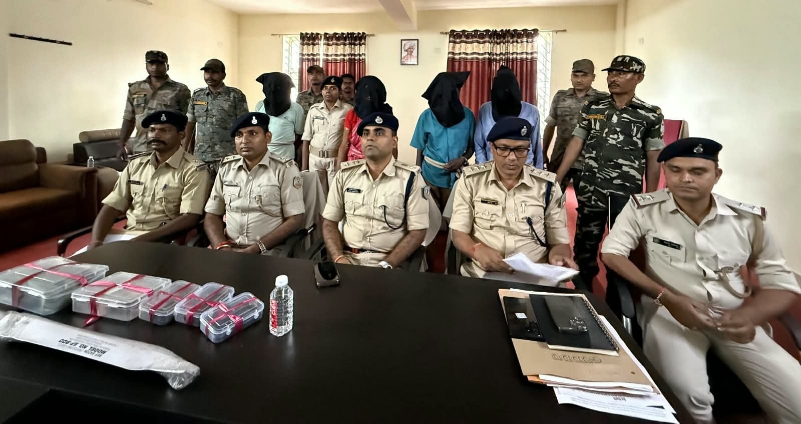 पुलिस ने 4 आरोपियों को किया गिरफ्तार