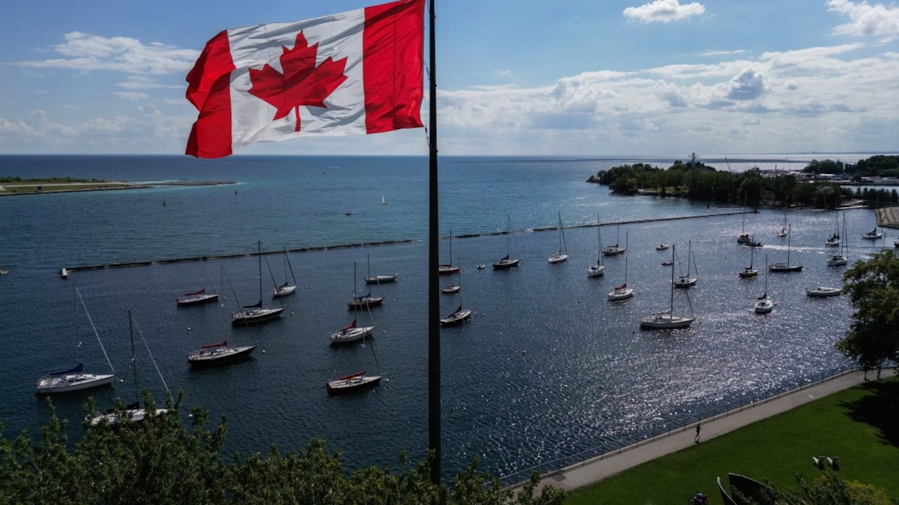 Trump Asks Apple To Change Lake Ontario Name To 'Lake America' On Its Maps