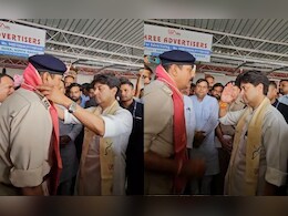 रेलवे स्टेशन पर महिला को बचाने वाले RPF जवान को सिंधिया ने किया सलाम, मोतियों की माला पहनाकर बढ़ाया सम्मान