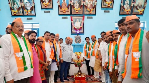 भाजप युवा मोर्चाची वडनगर ते वाराणसी 'सेवा संकल्प यात्रा', राष्ट्रसंत तुकडोजी महाराजांच्या पुण्यभूमीत आगमन