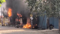 1 Killed As Fire Engulfs 5 Shops In Noida
