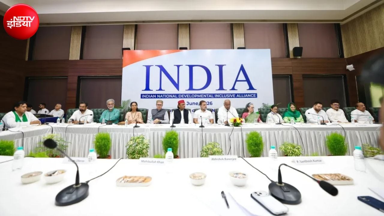 मॉक संसद में ही मुश्किल, रामलीला मैदान में 10 लाख लोग कैसे जुटाएगा इंडिया गठबंधन?