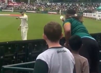 SA Fan Offers Sandpaper To Nathan Lyon. Here's How Aus Star Reacts - Viral