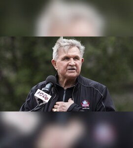 Mike Ditka, Legendary Chicago Bears Coach and NFL Hall of Famer, Dies at 86 Mike Ditka, Legendary Chicago Bears Coach and NFL Hall of Famer, Dies at 86