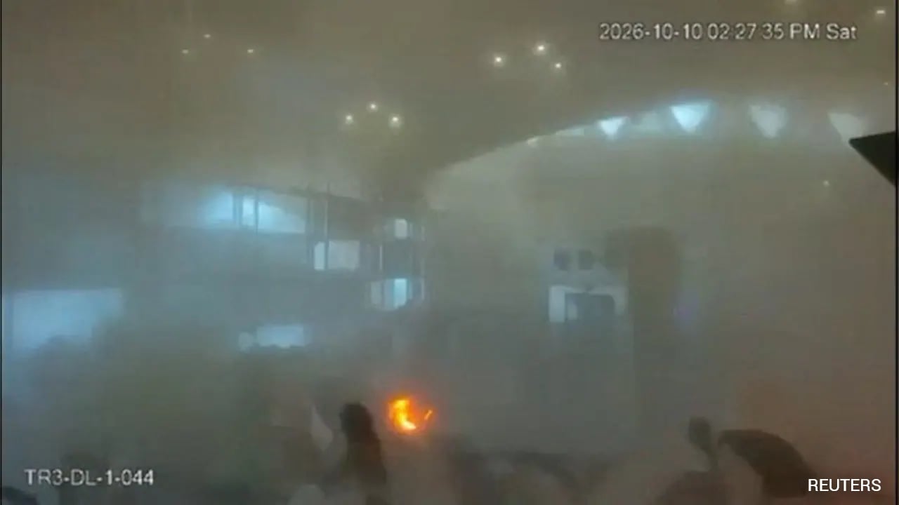 1 Killed, 11 Injured In Fresh Houthi Missile Strike At Riyadh Airport