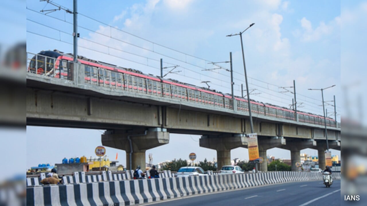Delhi Metro To Run 20 Extra Trips Daily As Pollution Curbs Kick In