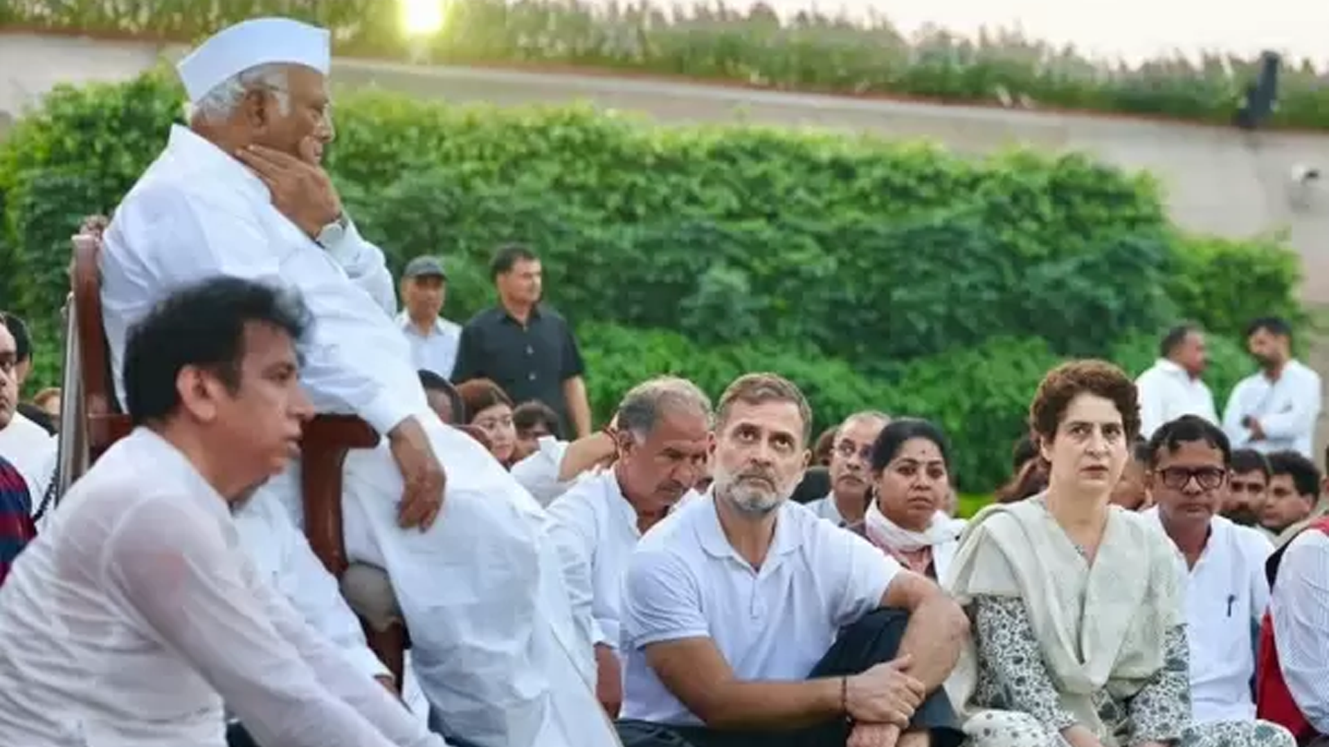 INDIA Bloc Leaders To Meet President Murmu As Showdown With ECI Enters Day 4
